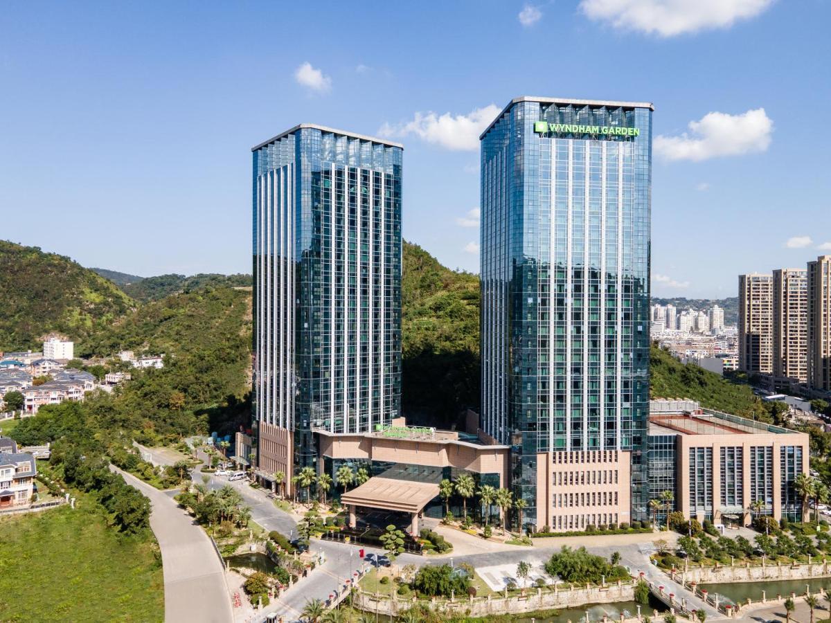 Wyndham Garden Yuhuan Downtown Hotel Taizhou  Bagian luar foto